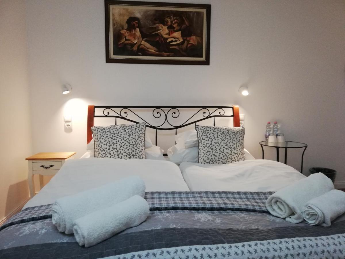 Malom-To Vendeghaz Tapolca Hotel Екстериор снимка